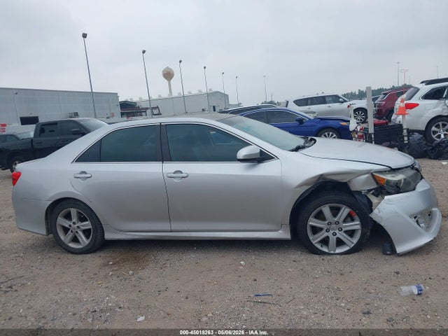 2013 Toyota CAMRY SE thumbnail 13