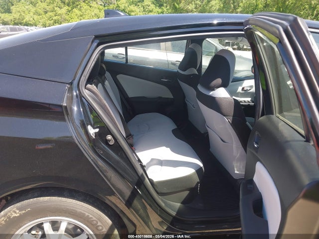 صورة 8 لـ 2022 Toyota PRIUS LE