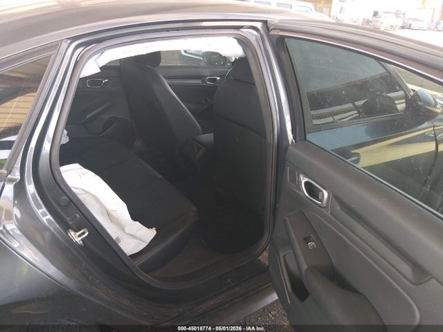 صورة 8 لـ 2024 Honda CIVIC SPORT