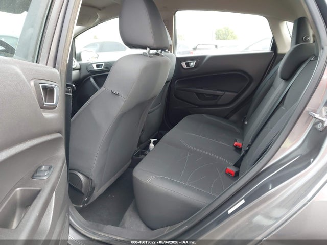 FORD FIESTA SE - 8