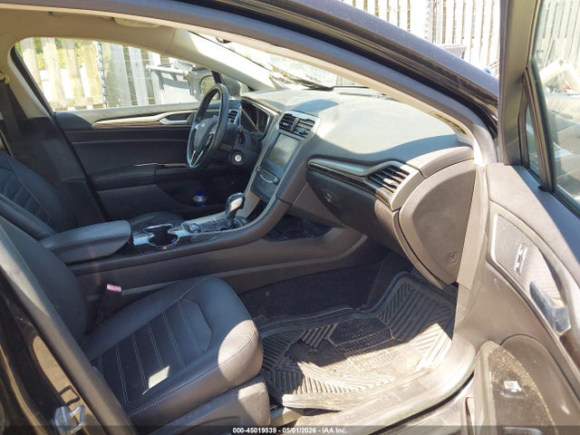FORD FUSION SE - 5