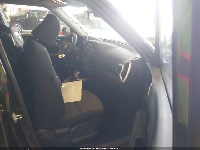 صورة 5 لـ 2021 KIA SOUL S