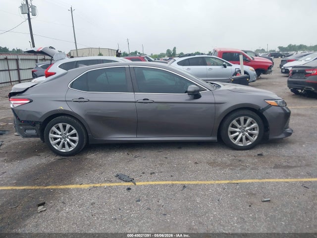 2019 TOYOTA CAMRY LE 13
