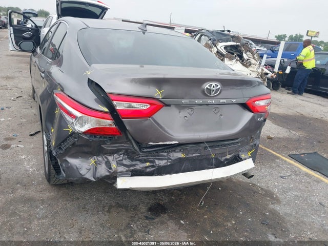 2019 TOYOTA CAMRY LE 16