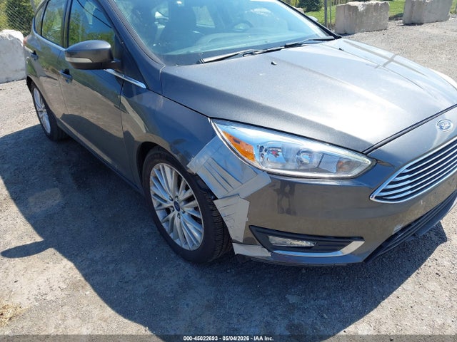 FORD FOCUS TITANIUM - 6