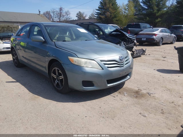 2011 TOYOTA CAMRY LE