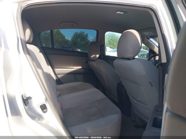 NISSAN SENTRA 2.0 S - 8