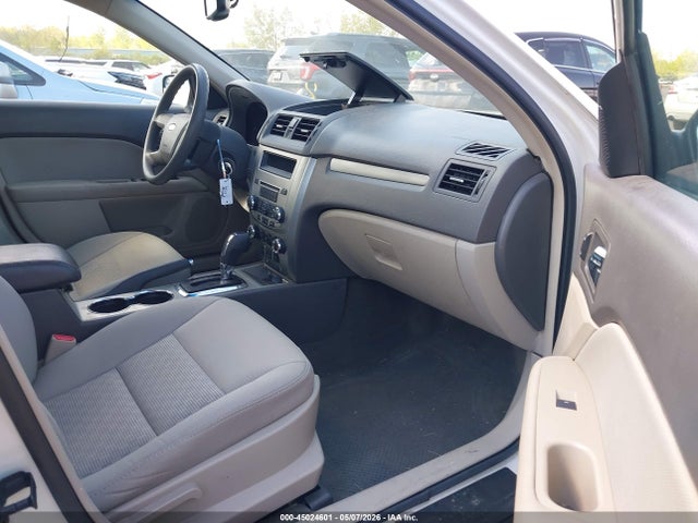 FORD FUSION SE - 5