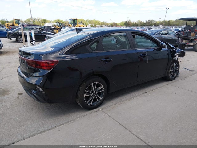 2024 KIA FORTE LXS photo 4