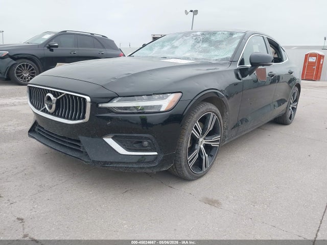صورة 2 لـ 2022 Volvo S60 B5 INSCRIPTION