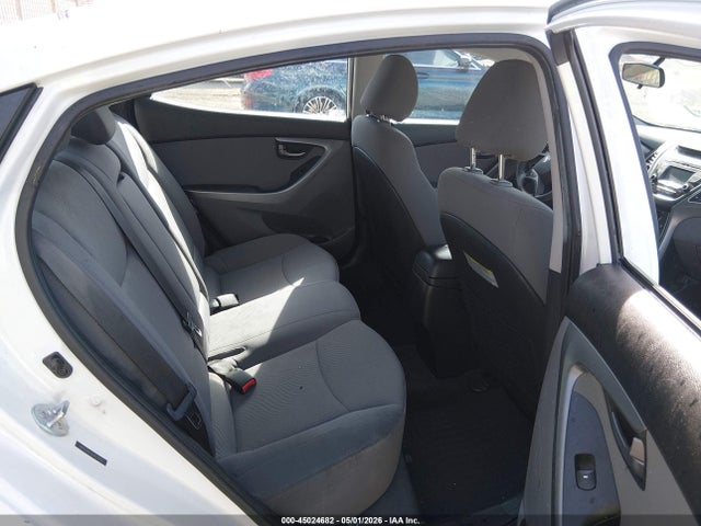 2014 Hyundai ELANTRA SE 照片 8