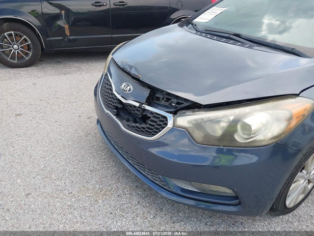 صورة 6 لـ 2015 KIA FORTE EX