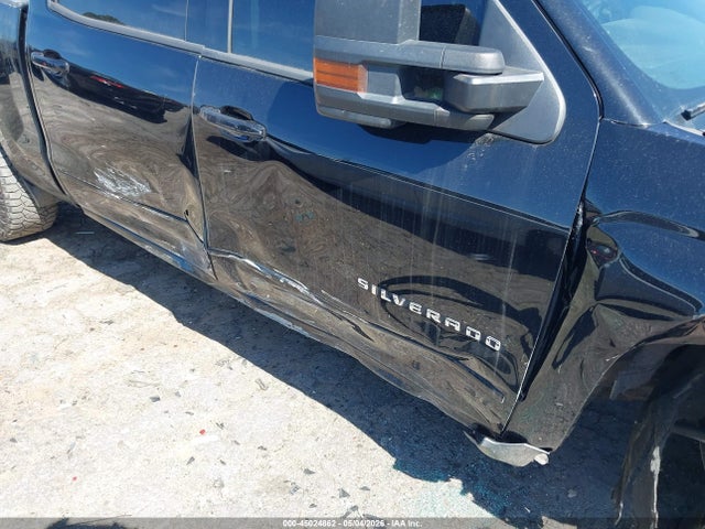 2015 Chevrolet SILVERADO 1500 1LT thumbnail 18