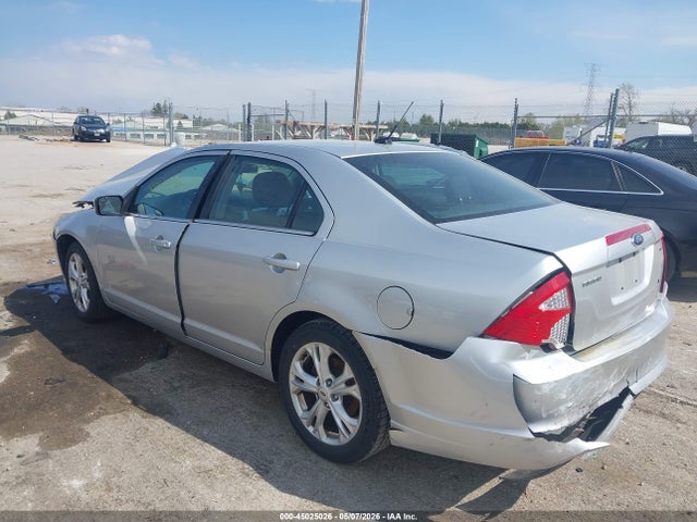 FORD FUSION SE - 3