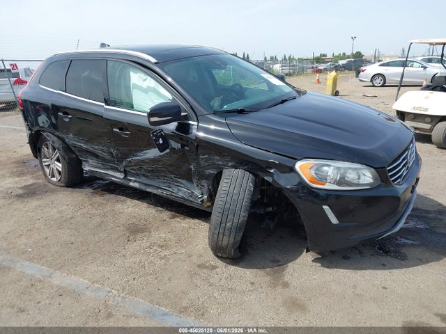 2017 VOLVO XC60 T5 INSCRIPTION
