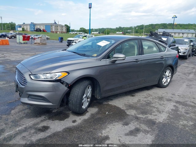 FORD FUSION SE - 2
