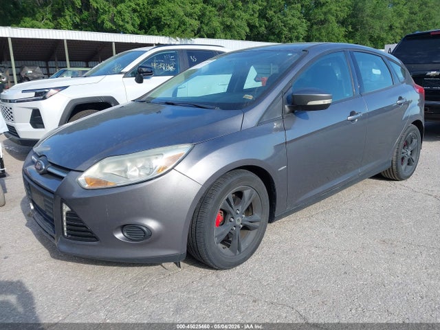 FORD FOCUS SE - 2