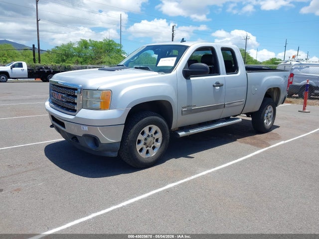 2013 GMC SIERRA 2500HD SLE photo 2