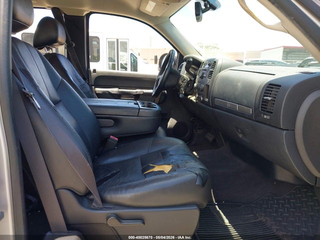 2013 GMC SIERRA 2500HD SLE photo 5
