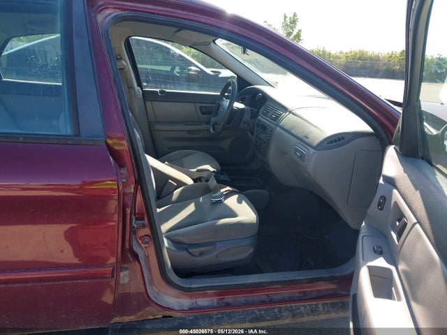FORD TAURUS SE - 5