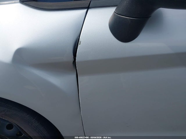 صورة 6 لـ 2016 FORD FIESTA S