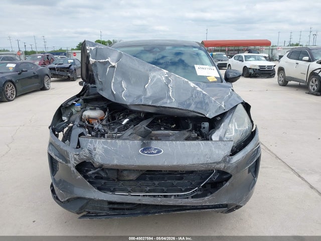 2022 FORD ESCAPE SE 13
