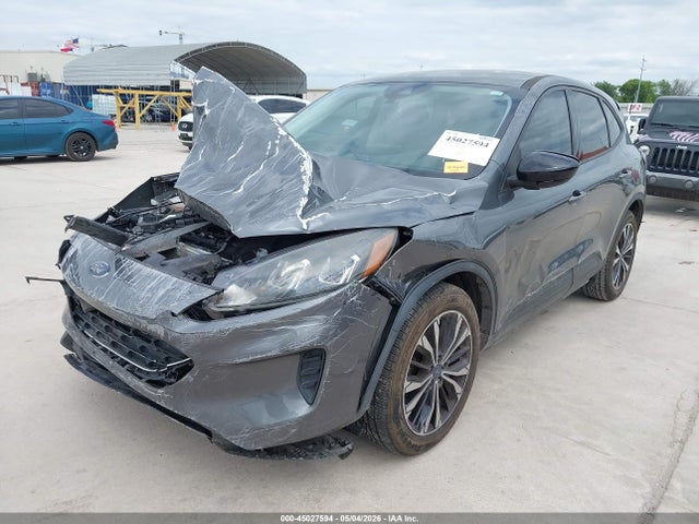 2022 FORD ESCAPE SE 2