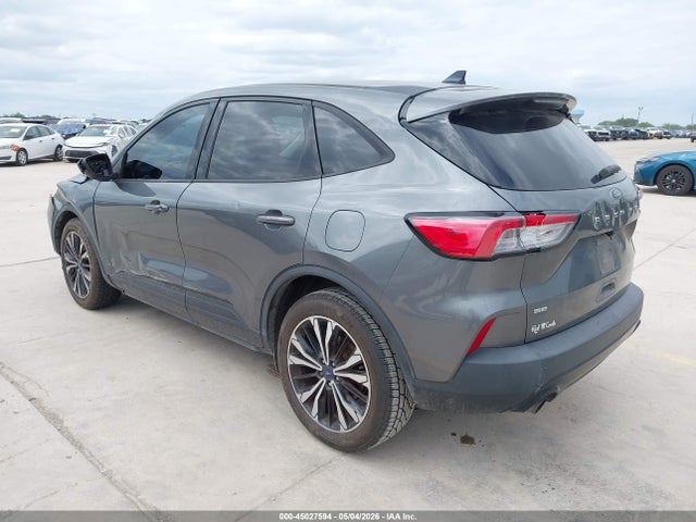 2022 FORD ESCAPE SE 3