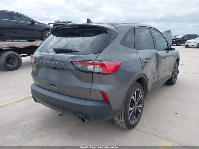 2022 FORD ESCAPE SE 4
