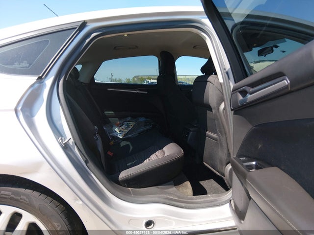 FORD FUSION SE - 8