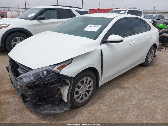 صورة 2 لـ 2024 KIA FORTE LX