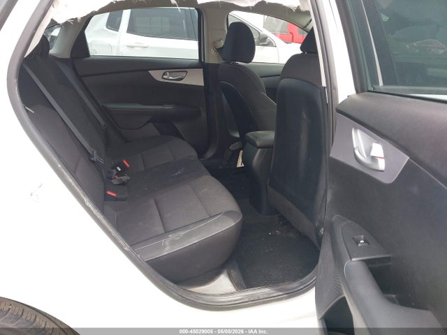 صورة 8 لـ 2024 KIA FORTE LX