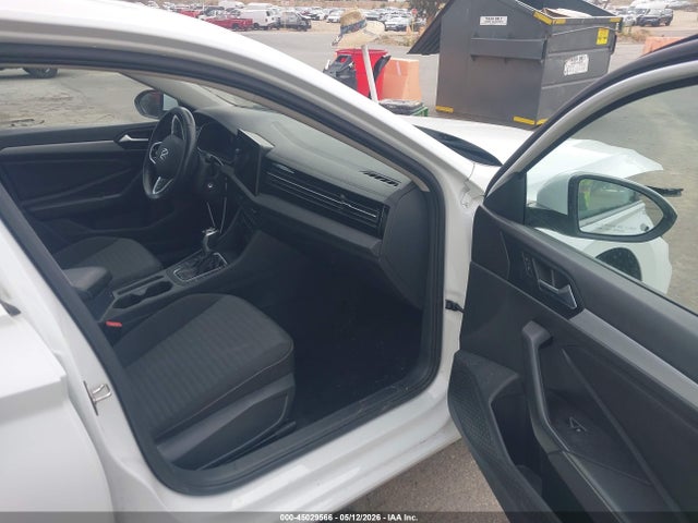 صورة 5 لـ 2025 Volkswagen JETTA 1.5T S