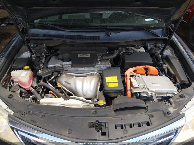 صورة 10 لـ 2014 Toyota CAMRY HYBRID XLE