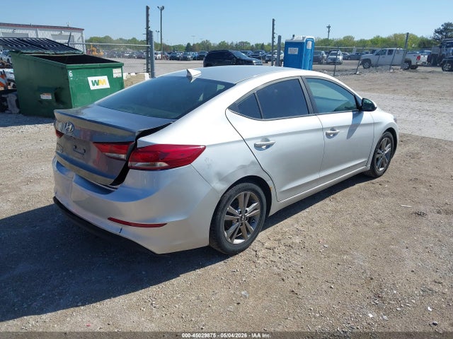 2017 Hyundai ELANTRA SE photo 4