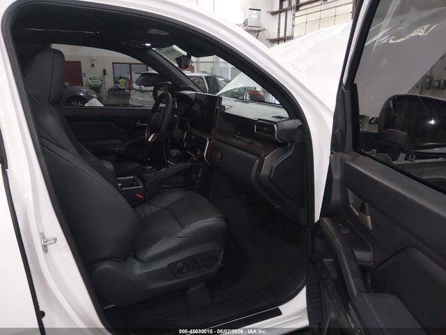 صورة 5 لـ 2024 Toyota TACOMA TRD SPORT