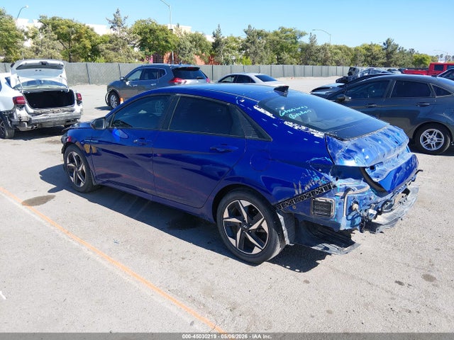 صورة 3 لـ 2023 Hyundai ELANTRA SEL
