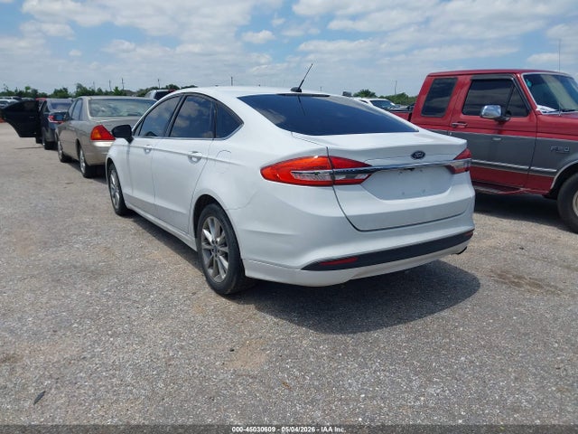 FORD FUSION SE - 3