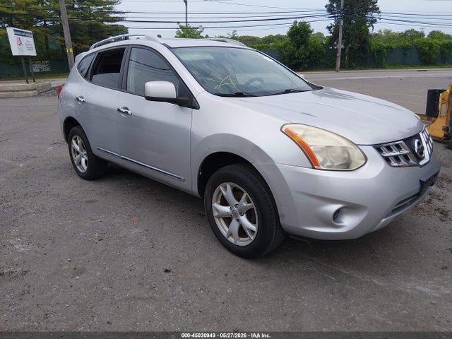 2011 NISSAN ROGUE SV