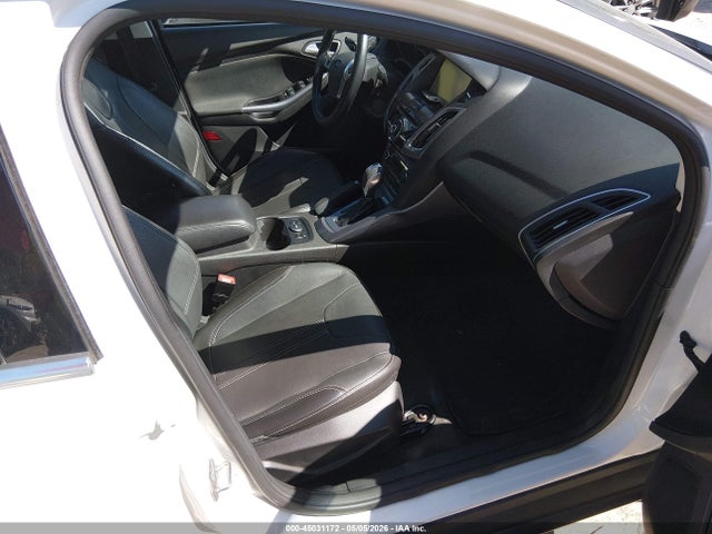 FORD FOCUS TITANIUM - 5
