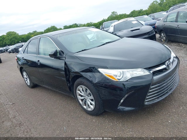 2015 TOYOTA CAMRY LE