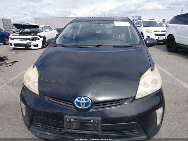 2014 Toyota PRIUS THREE thumbnail 12