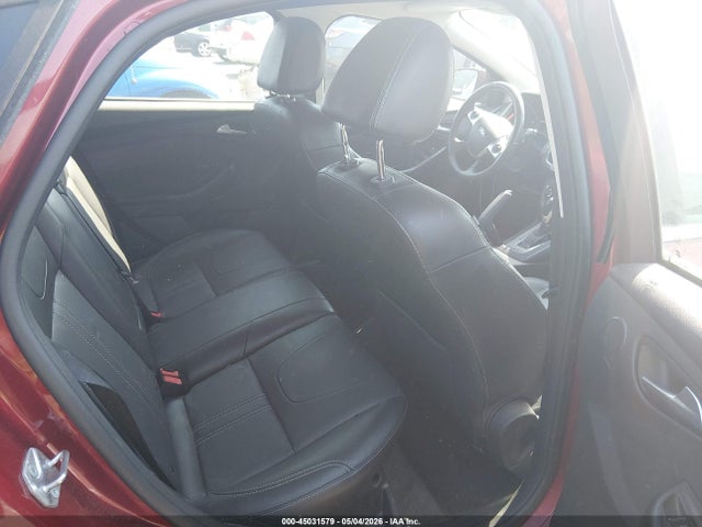 FORD FOCUS TITANIUM - 8