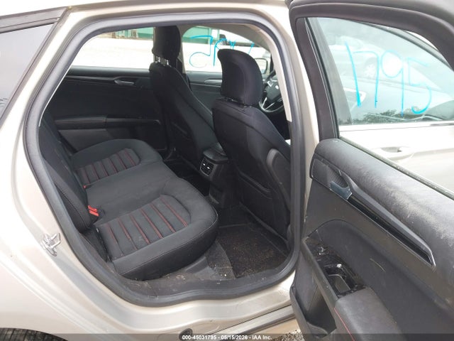 FORD FUSION SE - 8