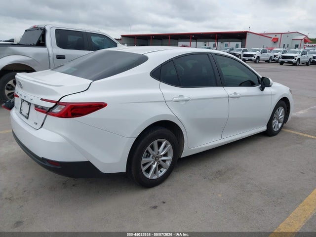 صورة 4 لـ 2025 Toyota CAMRY LE