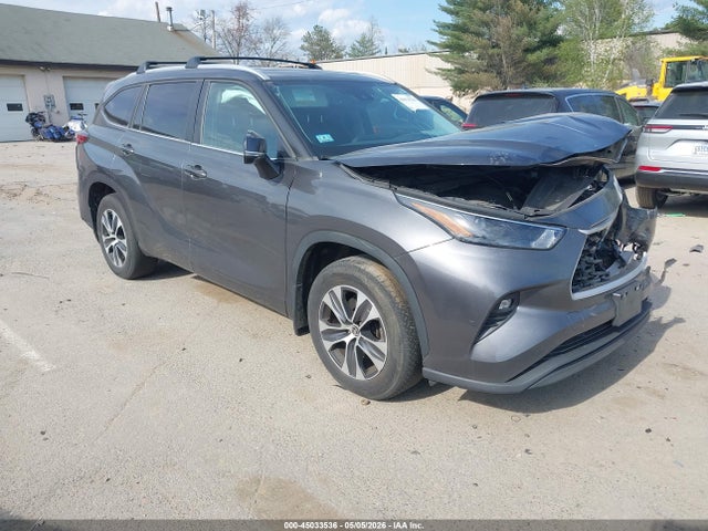 2023 TOYOTA HIGHLANDE XLE