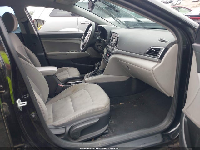 صورة 5 لـ 2017 Hyundai ELANTRA SE