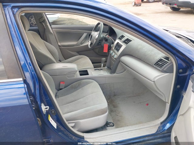 2009 Toyota CAMRY LE — миниатюра 5