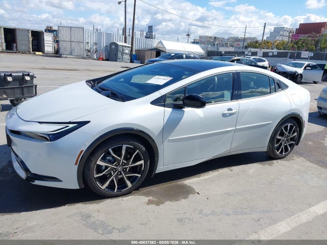 صورة مصغرة 14 لـ 2026 Toyota PRIUS PLUG-IN HYBRID XSE PREMIUM