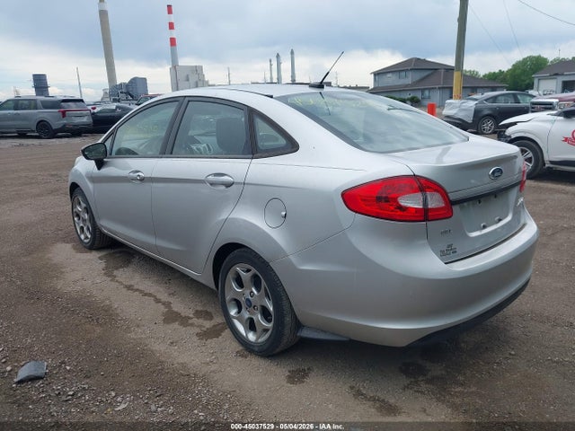 FORD FIESTA SEL - 3